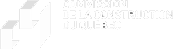 Logo de la Commission de la construction du Québec, un motif géométrique blanc et du texte sur fond blanc.