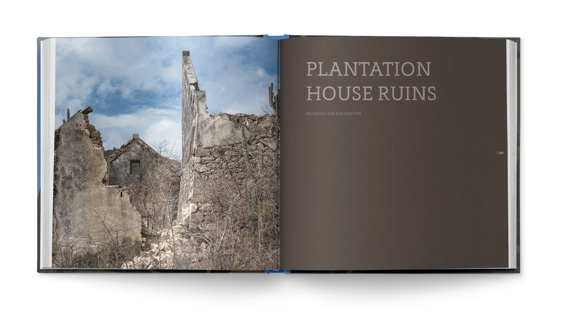Plantation Houses of Curaçao -  Jewels of the Past