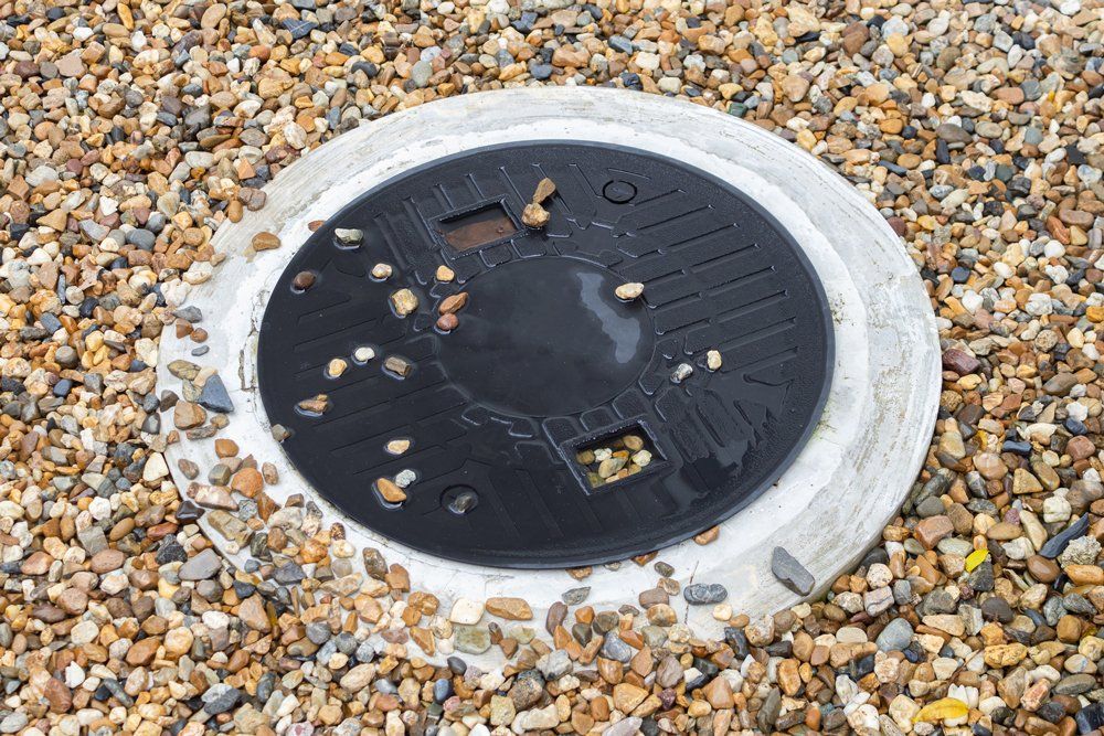Septic Tank Cover — Bend, OR — Del Barber Excavation Inc. Septic Tank Cover — Bend, OR — Del Barber Excavation Inc.