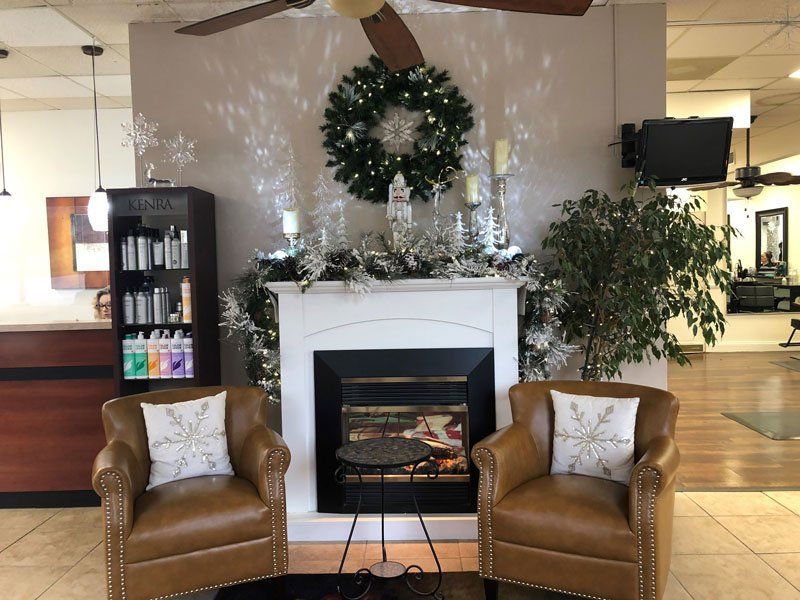 Waiting Area With Christmas Decor — White Oak, PA — Elegante Details Waiting Area With Christmas Decor — White Oak, PA — Elegante Details