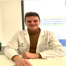 Logo del Centro Medico San Giuseppe: una figura all'interno di un cerchio blu e verde, con testo sottostante.