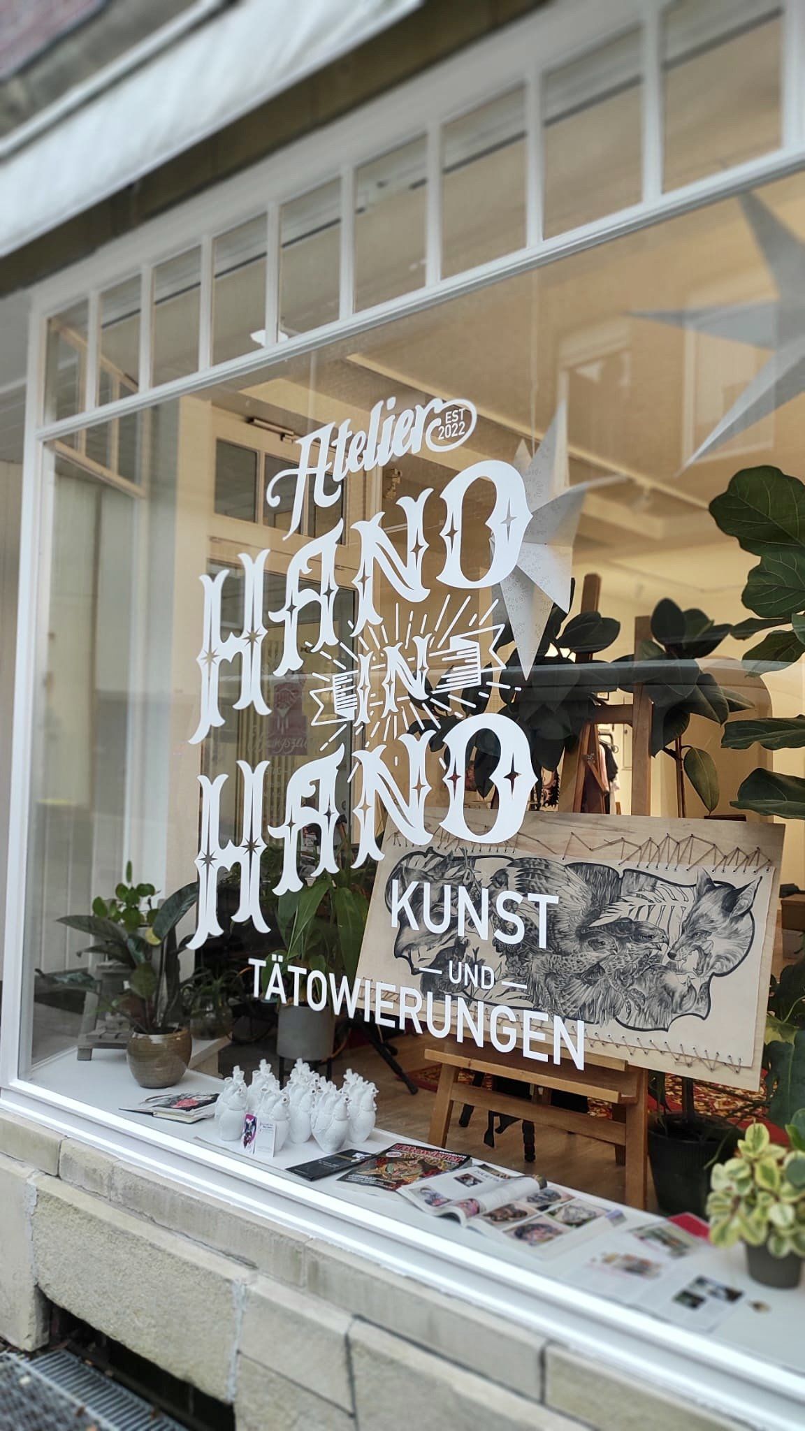 Schaufensterbeschriftung, Sichtschutzfolie, Schaufensterwerbung.