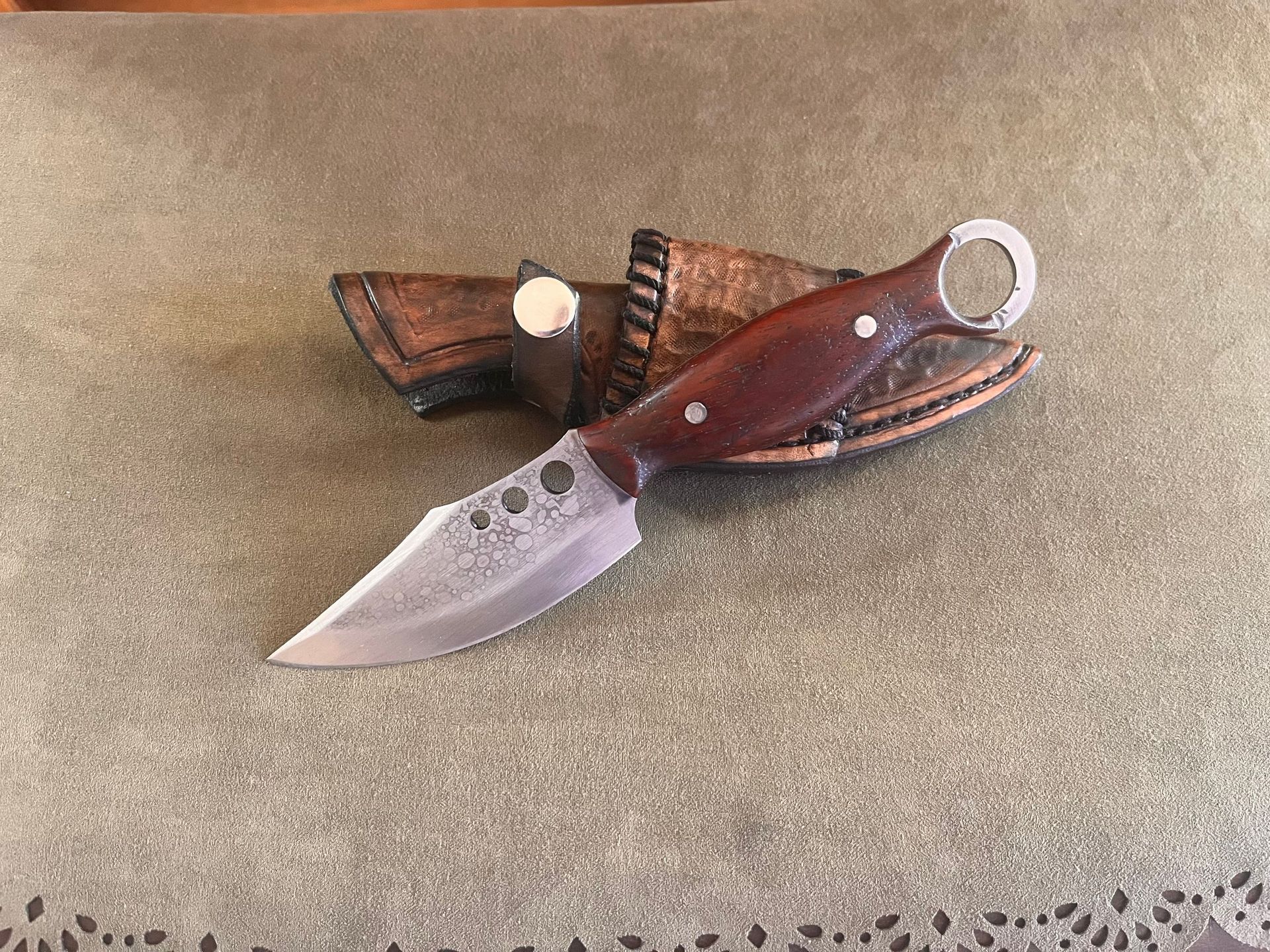 custom blades and sheaths near me