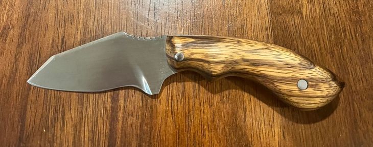 Every Day Carry durable HIGH CARBON STEEL knives for sale