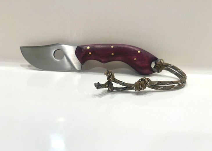 CUSTOM BLADES MADE IN USA