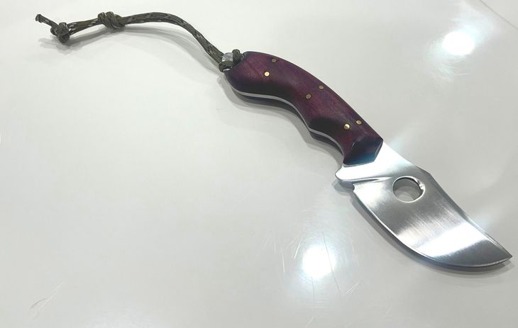 CUSTOM MADE HIGH CARBON STEEL HUNTING KNIVES MADE IN USA