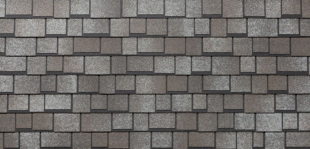 Bardeaux de toiture en asphalte gris.
