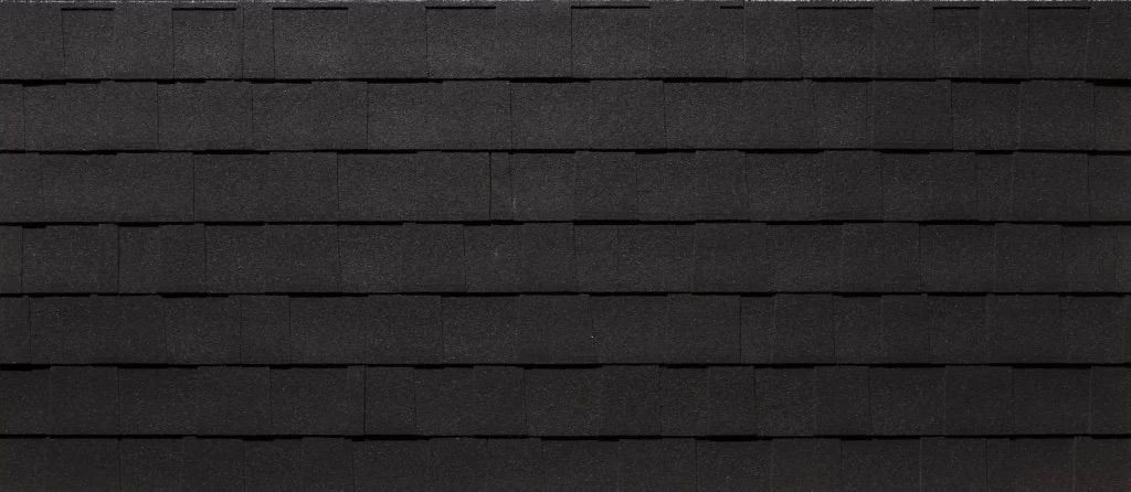 Bardeaux de toiture en asphalte noir.