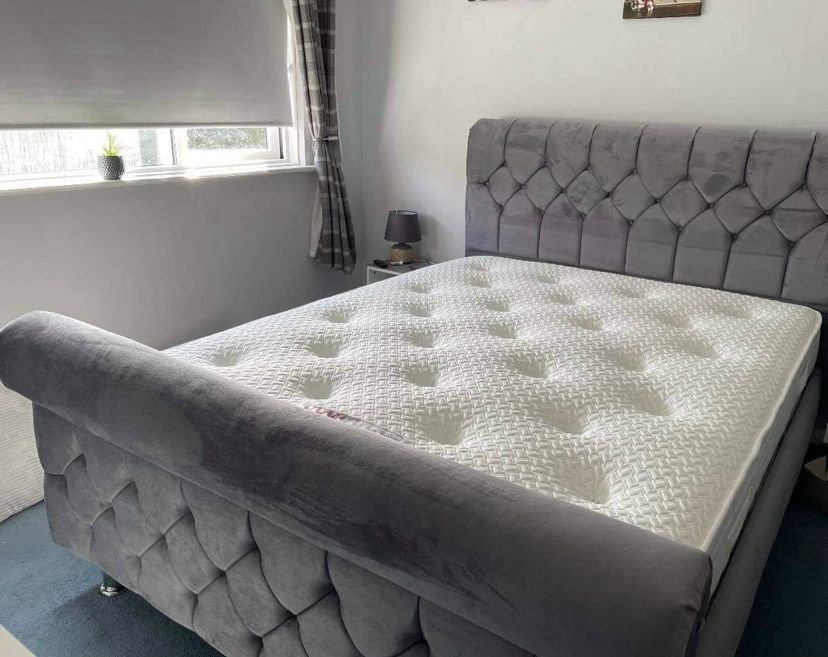 Sleigh Bed