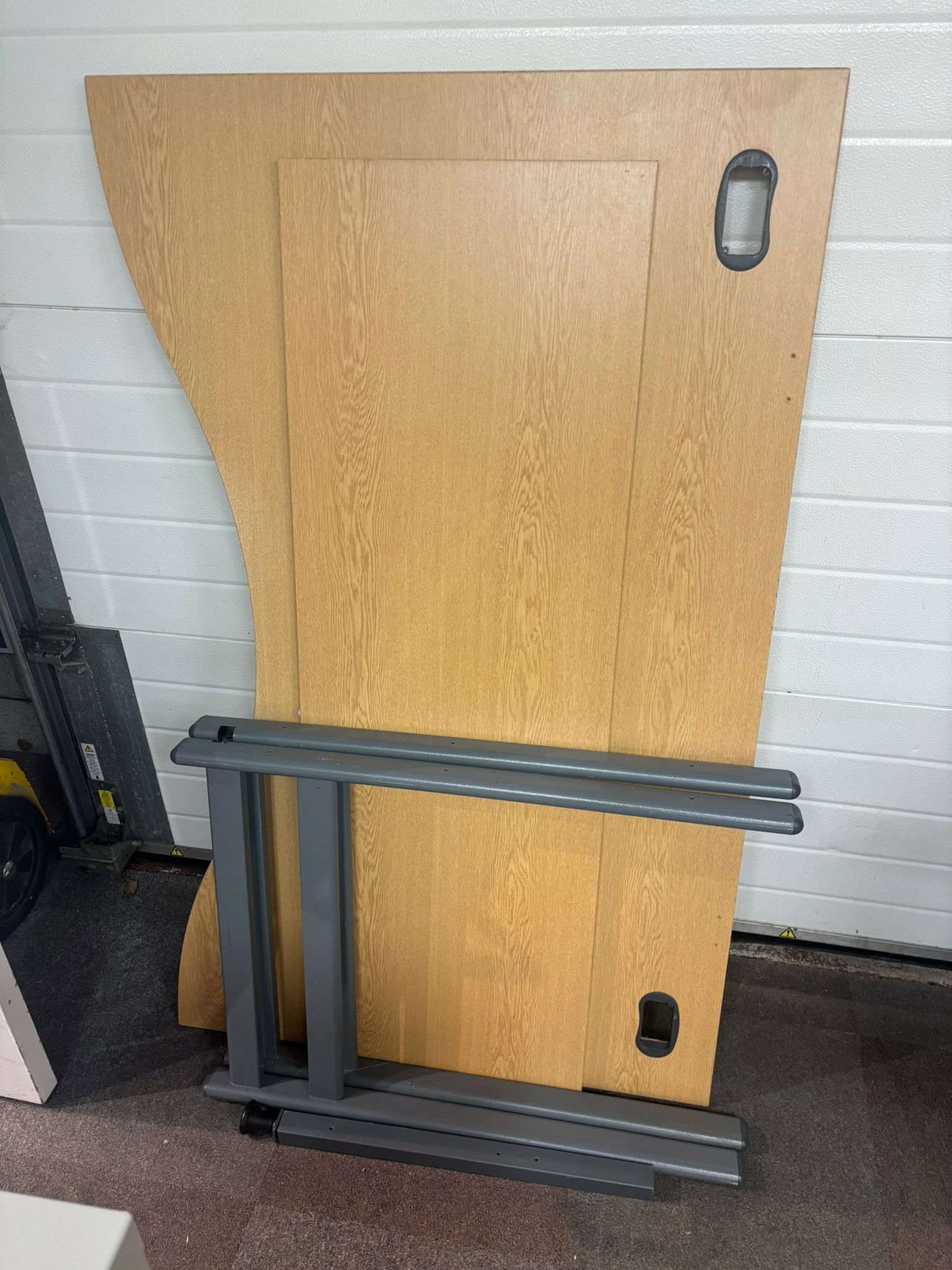 Double Waved desk