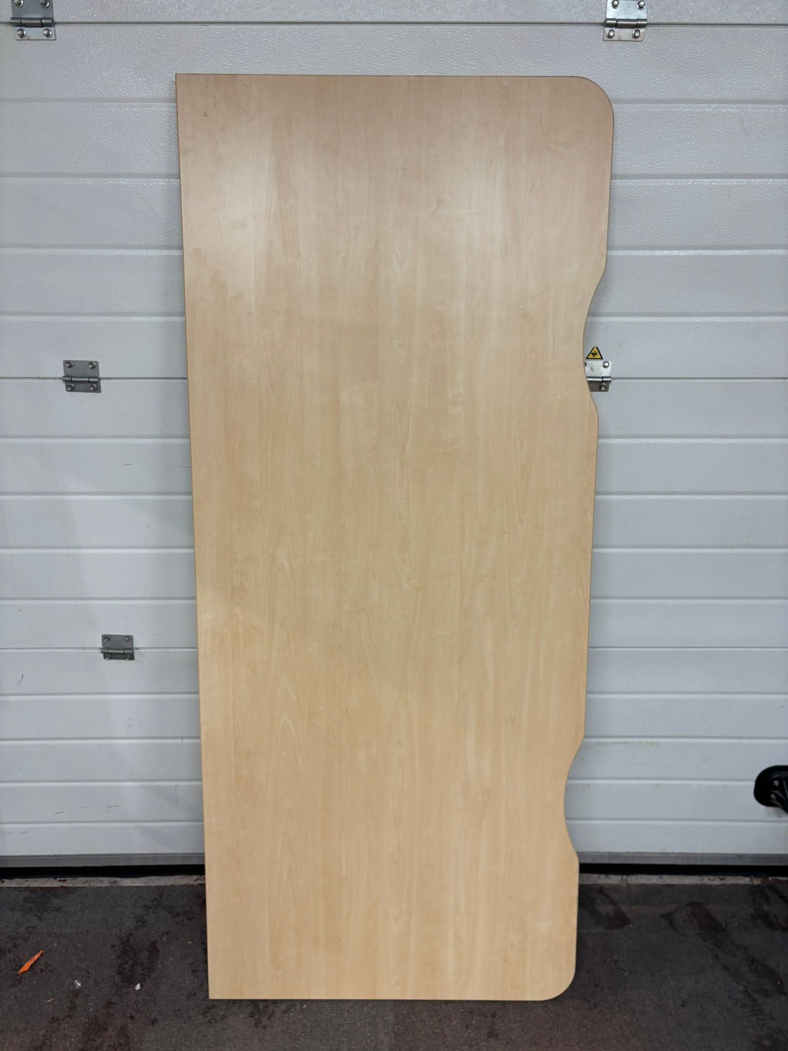Used Straight 1800 mm Desk - Cable Management