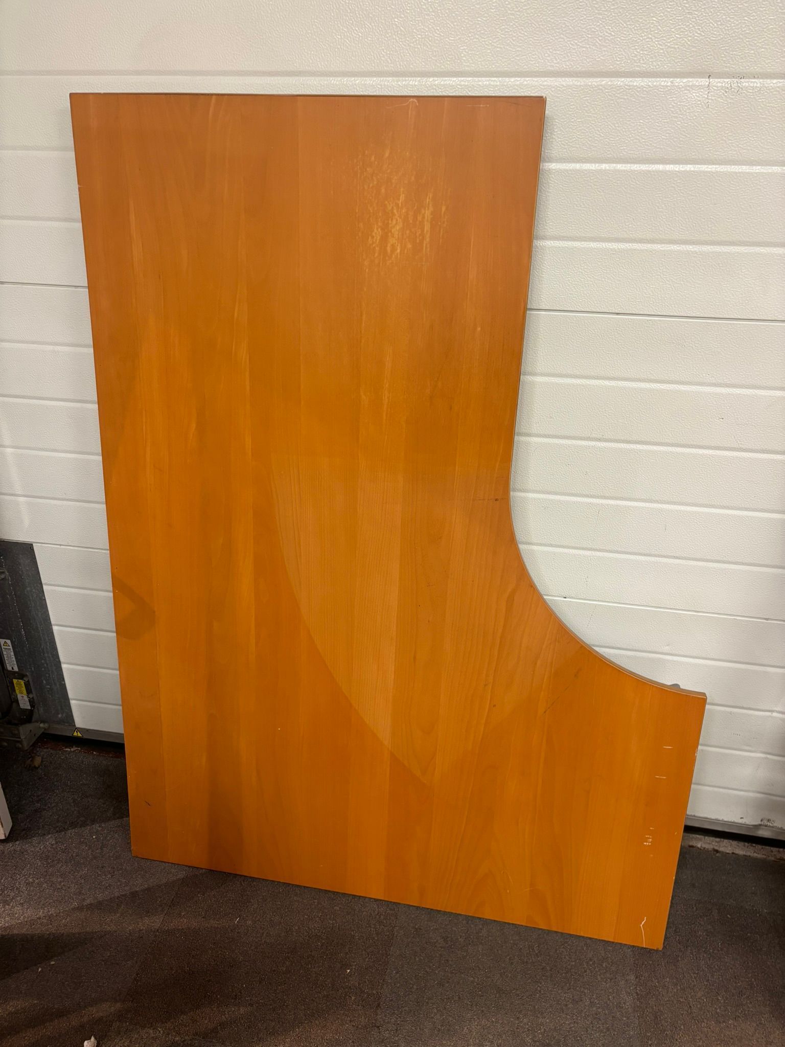 Used Curved Desk - 1600 mm