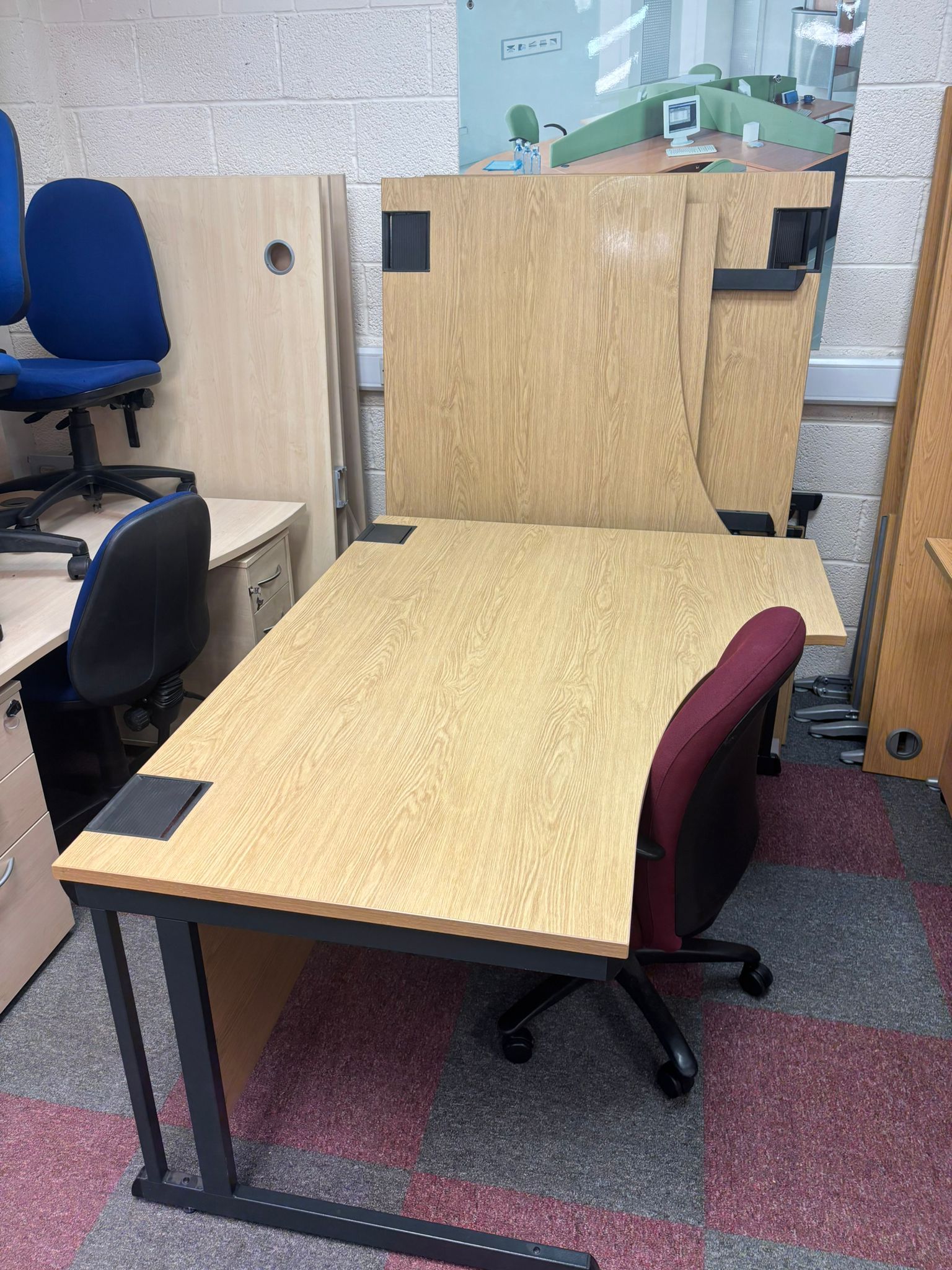 Curved Desks - 1600 mm - Left And Right