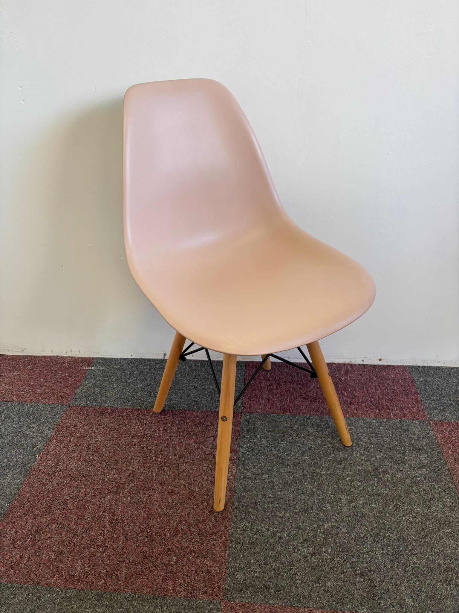 Used Meeting Chair - Pink