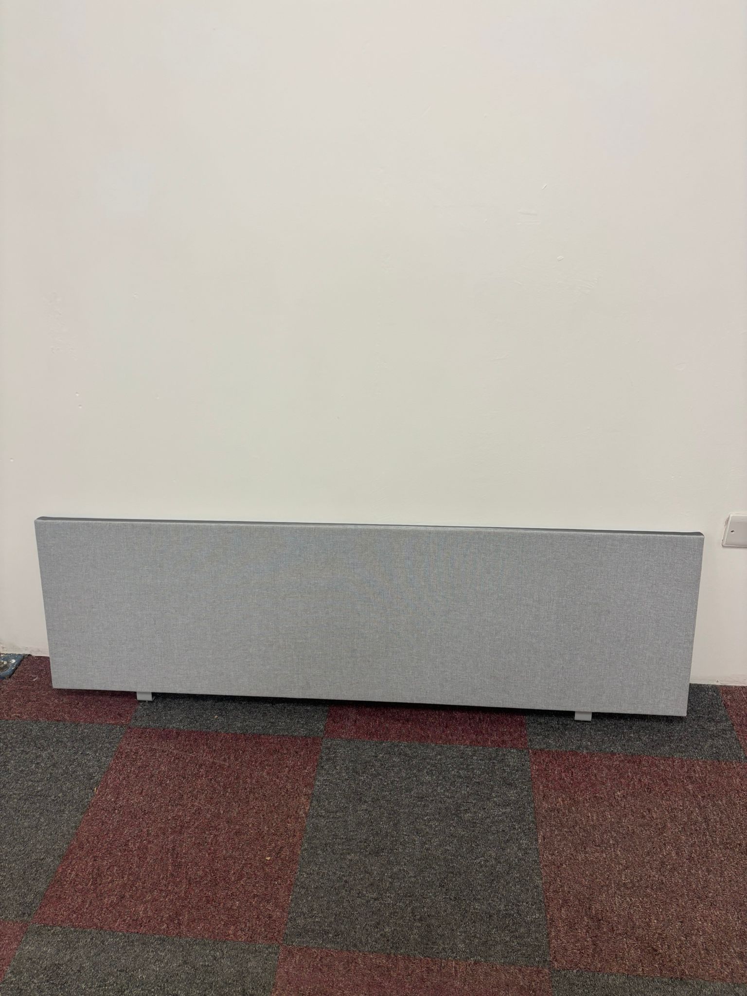 Used Desk Screen - 1600 mm - Grey