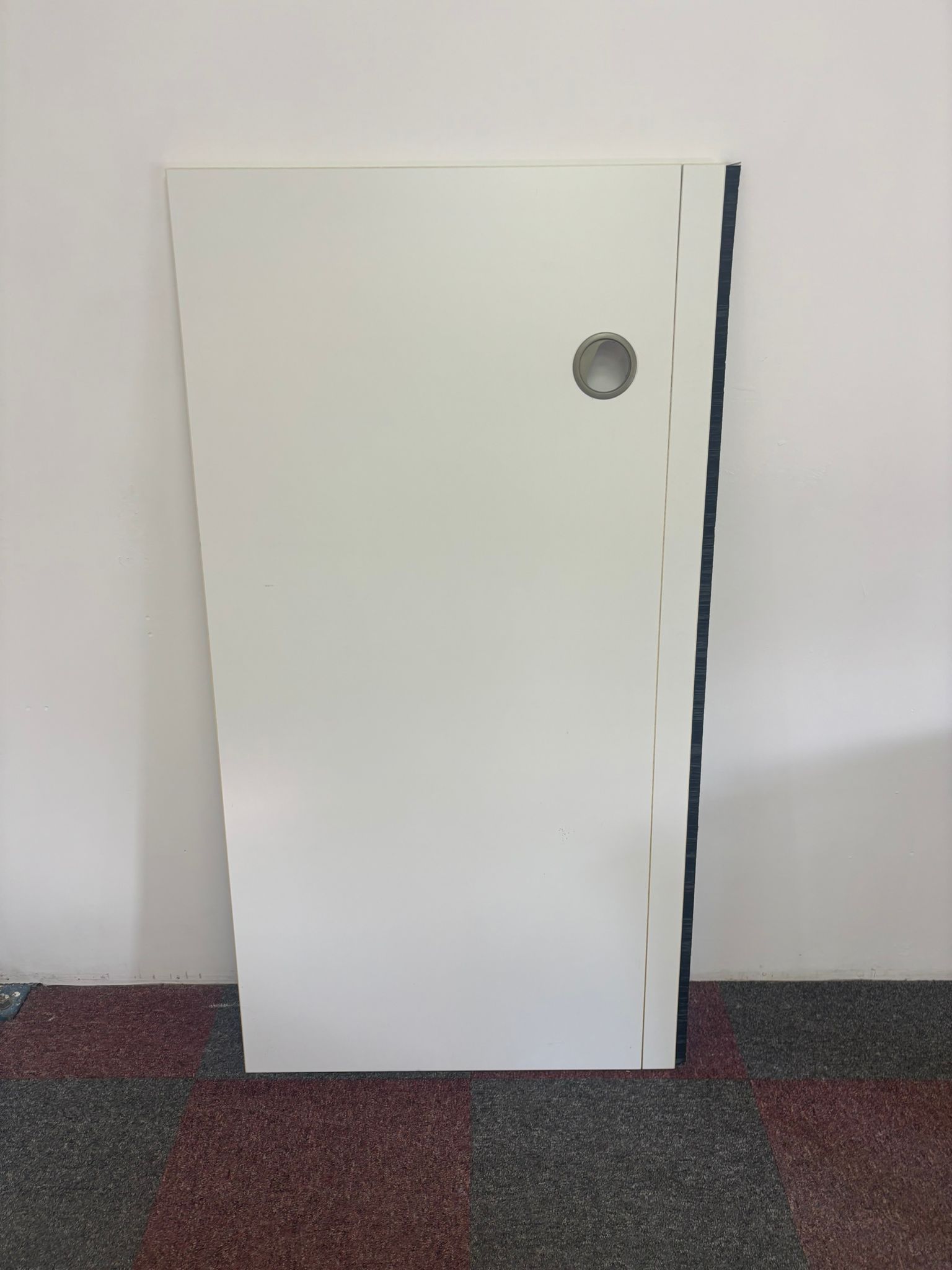 Straight 1600 mm Desk - White