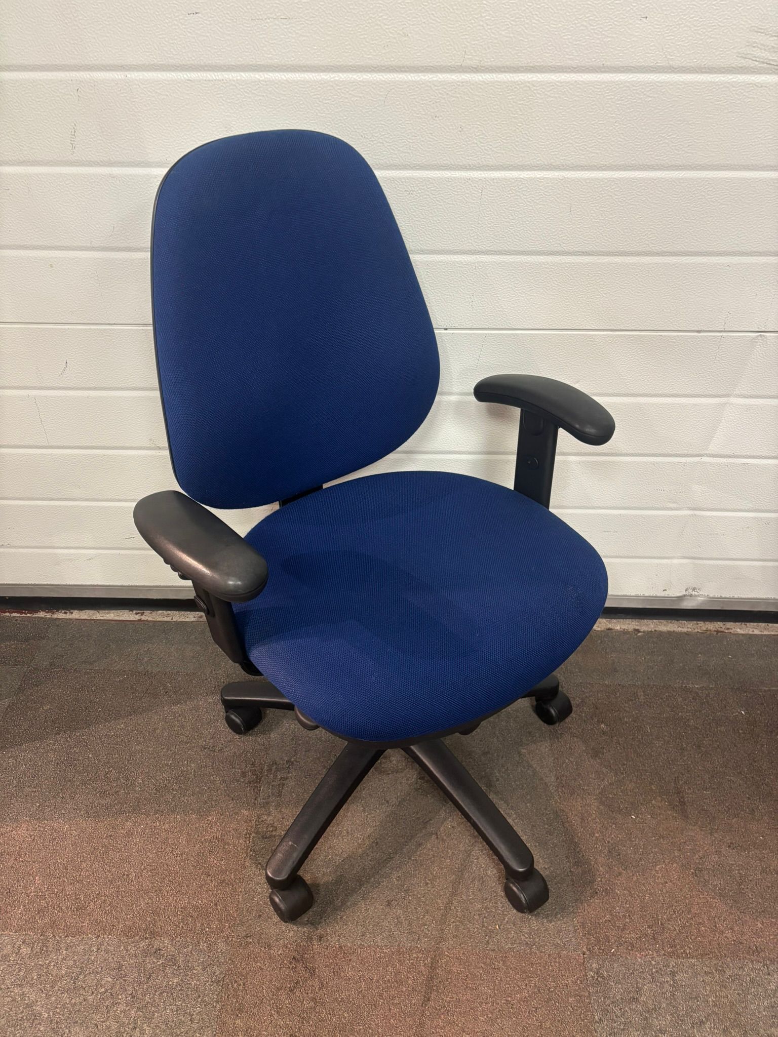 Used Blue Operator Chair - Adjustable Arms