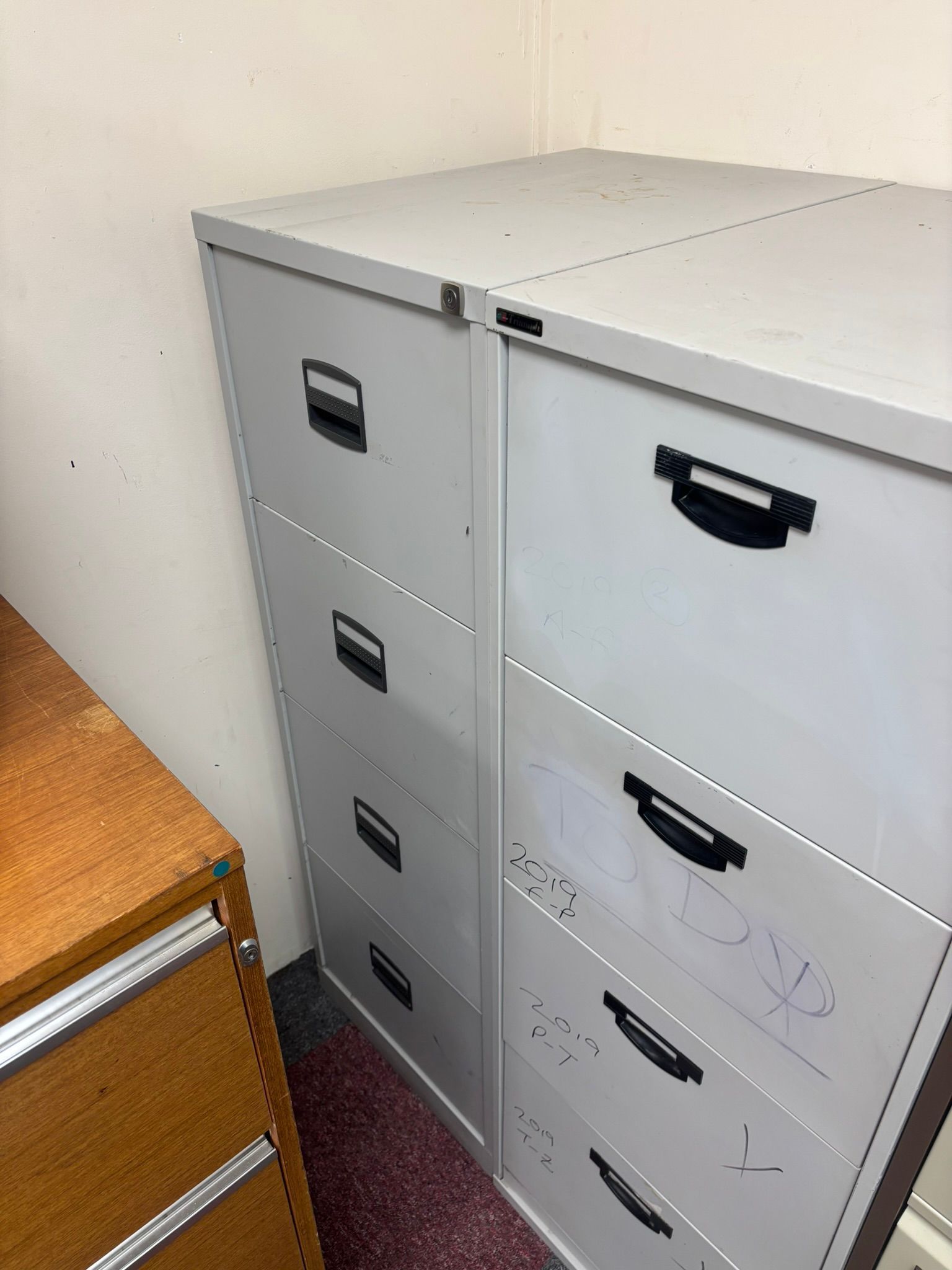 Silver Used Filing Cabinet - 4 Drawer