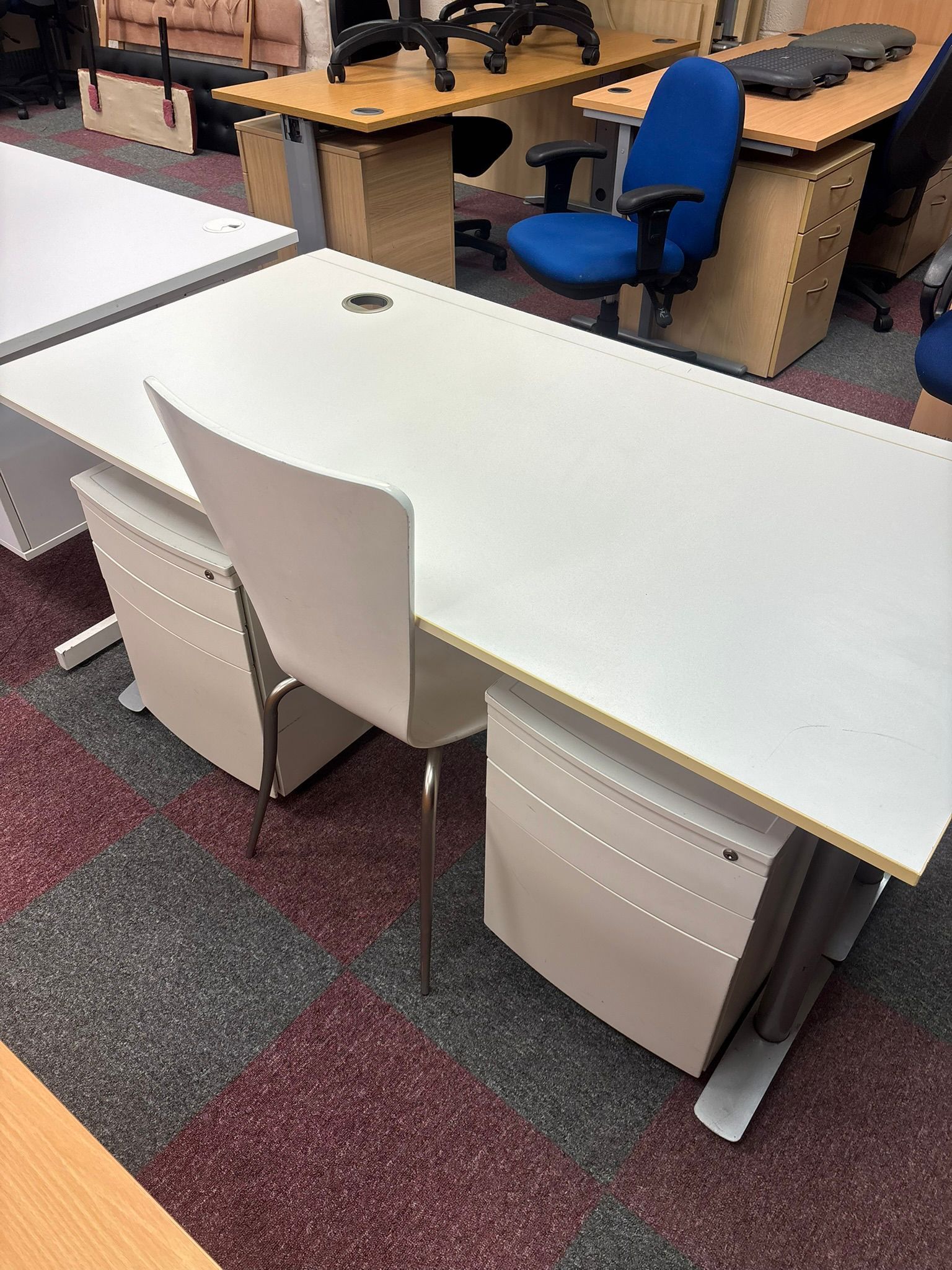 White Straight Desk