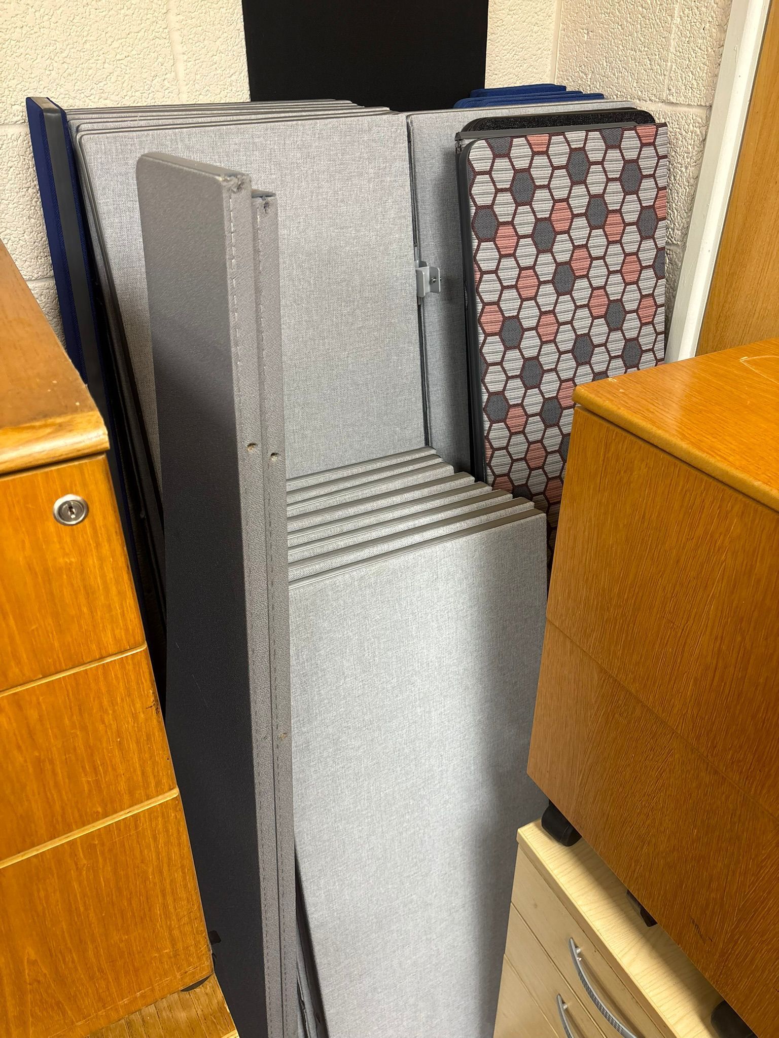 Used Office Screens