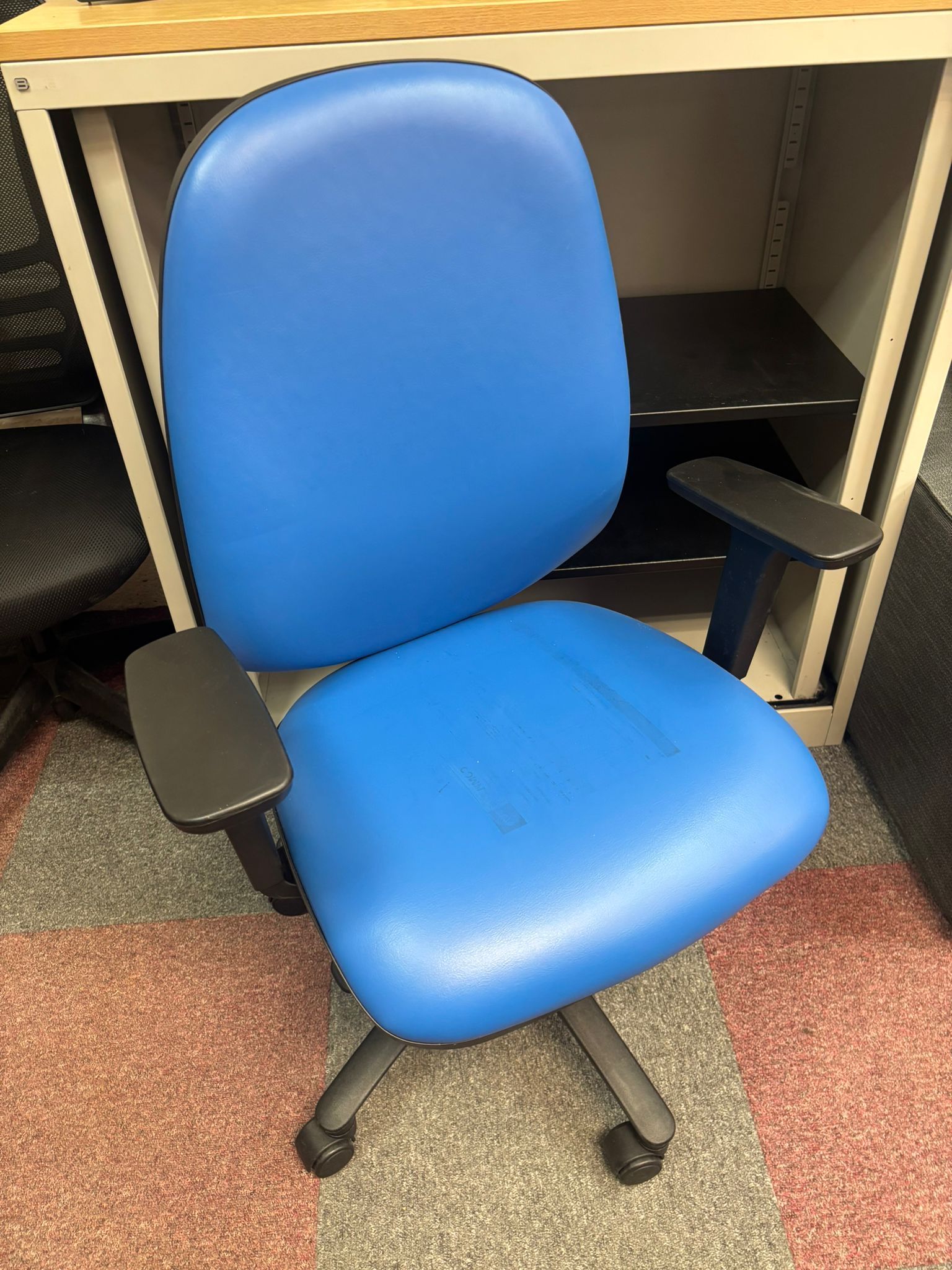 Used Easy Wipe Down Operator Chair