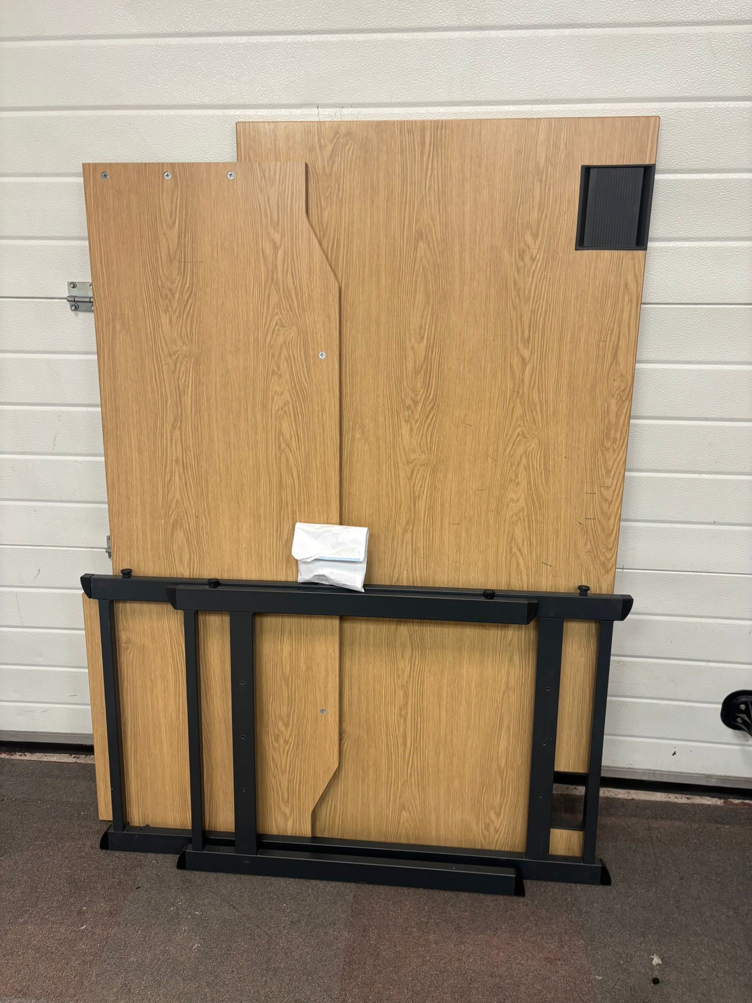 Used 1600 mm Right Hand Return Desk
