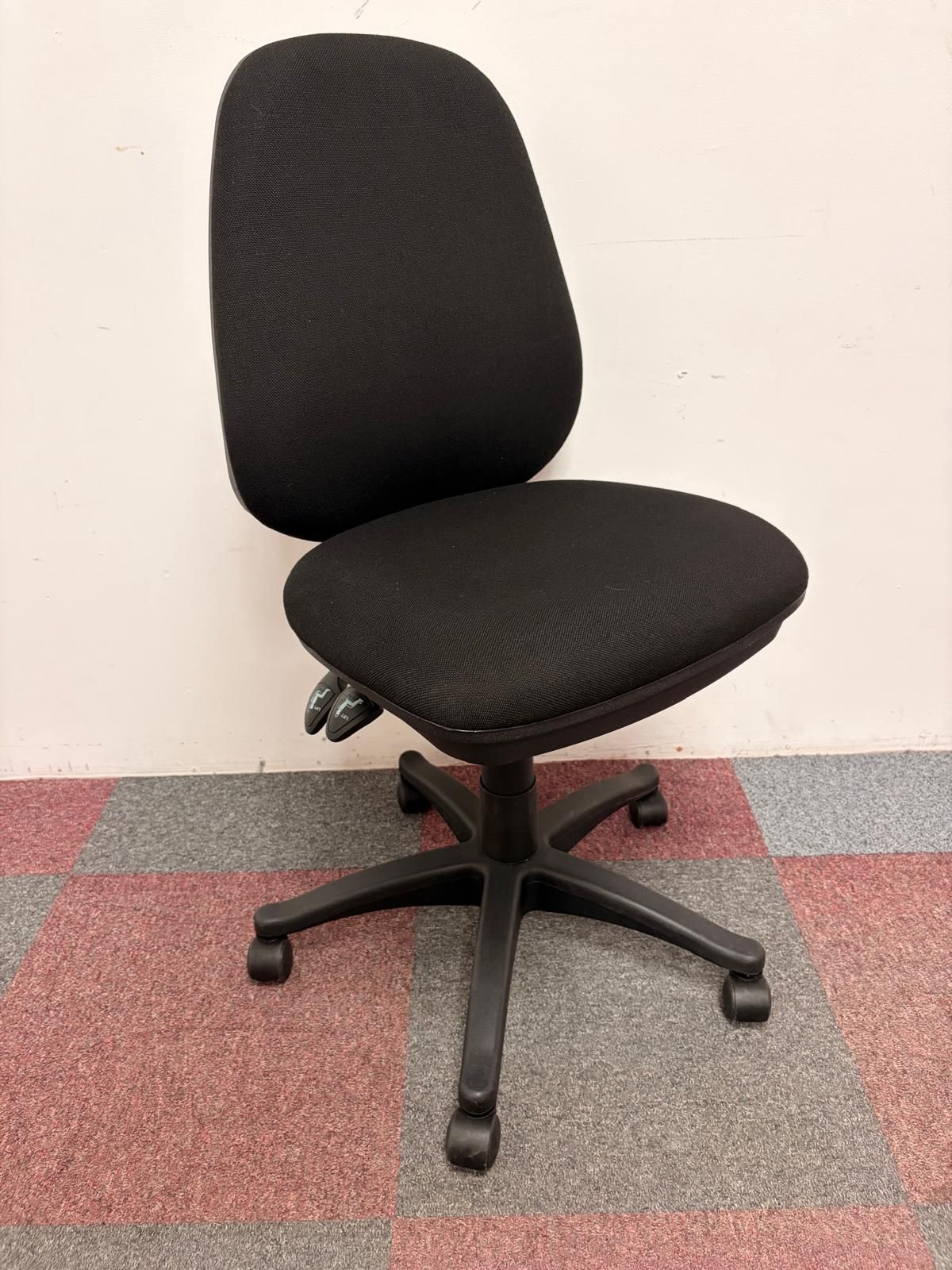 Versi 2 Lever Operator Chair With No Arms