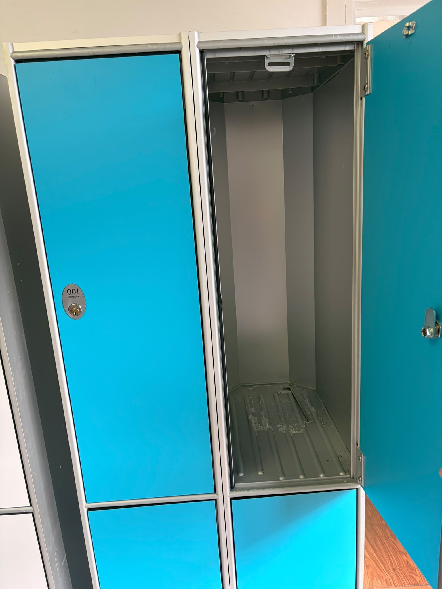 Used Four Door Locker Set