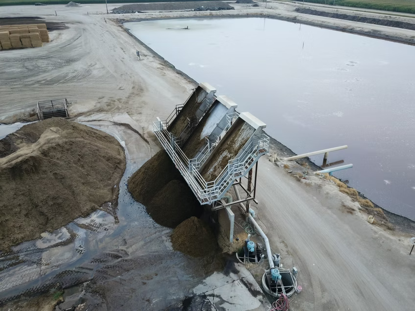 Anaerobic Digester to Renewable Natural Bio-Gas Project for Dairy Farm in De Boer Dairy - Tulare, CA - Online Date: August 2023
End-Use: RNG / CNG (Pipeline)
Project Type: New (Digester)
Digester Tech: Covered Lagoon