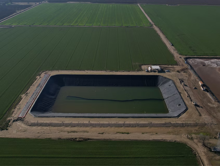 Anaerobic Digester to Renewable Natural Bio-Gas Project for Dairy Farm in J Troost Dairy Digester - Chowchilla, California - Online Date: April 2024
End-Use: RNG / CNG (Pipeline)
Project Type: New (Digester)
Digester Tech: Covered Lagoon