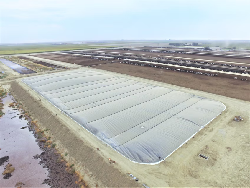Anaerobic Digester to Renewable Natural Bio-Gas Project for Dairy Farm in K&M Visser Dairy - Pixley, CA - Online Date: September 2019
End-Use: RNG / CNG
Project Type: New (Digester)
Digester Tech: Covered Lagoon