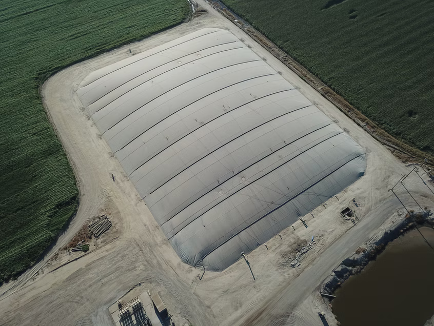 Anaerobic Digester to Renewable Natural Bio-Gas Project for Dairy Farm in Lone Oak #2 Dairy Digester - Fresno, California - Online Date: October 2021
End-Use: RNG/CNG (Pipeline)
Project Type: New (Digester) New (Gas Conditioning)
Digester Tech: Covered Lagoon