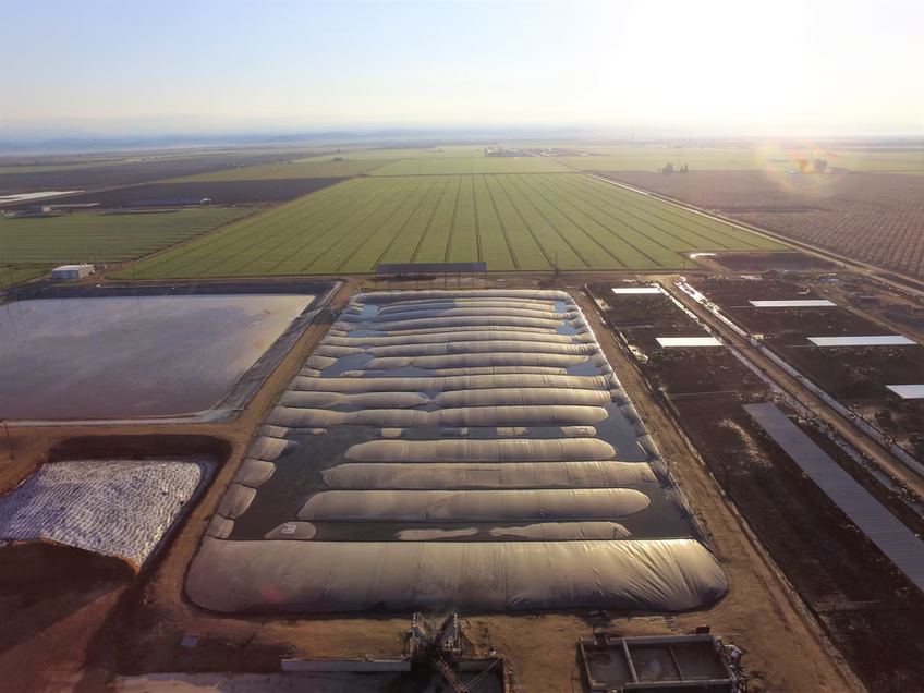 Anaerobic Digester to Renewable Natural Bio-Gas Project for Dairy Farm in Van Beek Brothers Dairy - Tipton, CA - Online Date: January 2019
End-Use: RNG / CNG
Project Type: New (Digester & Engine)
Digester Tech: Covered Lagoon