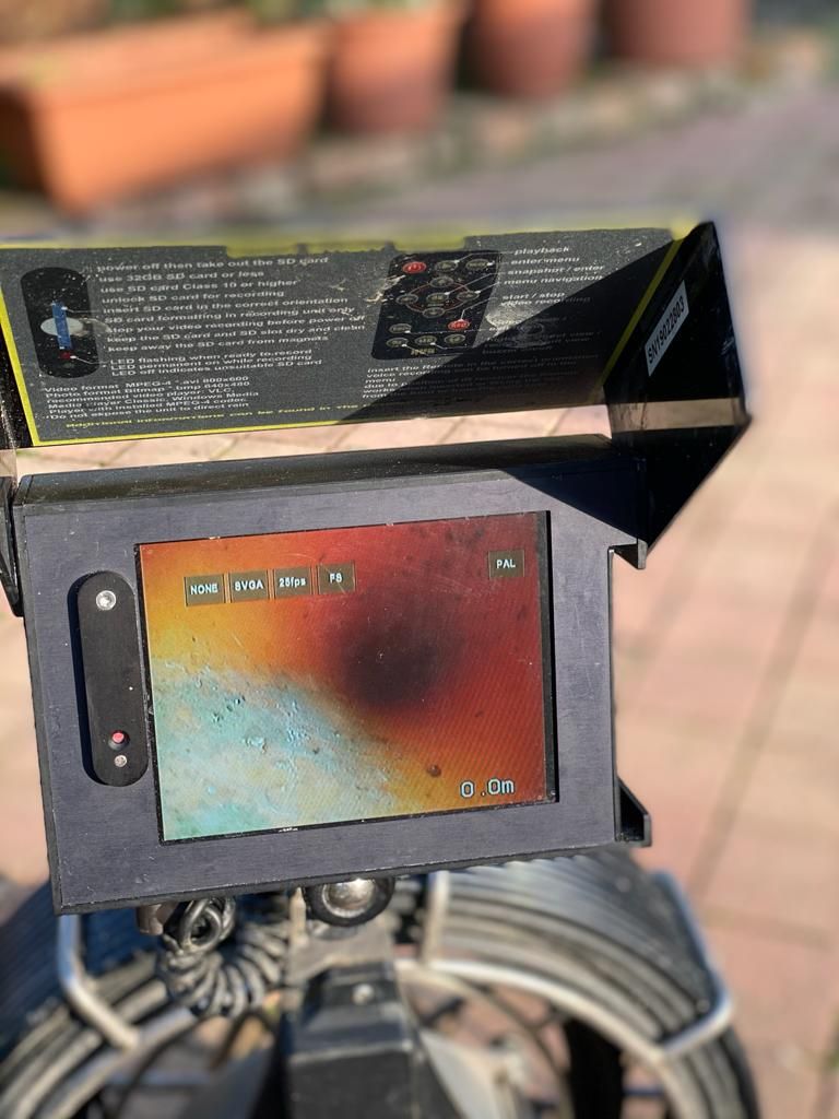 Telelcamera per videoispezioni e rilevatore tubi nascosti