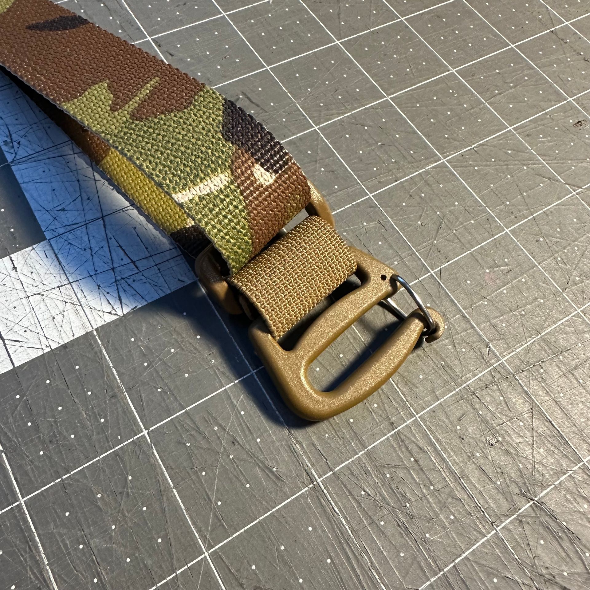 Low-Profile Suspenders