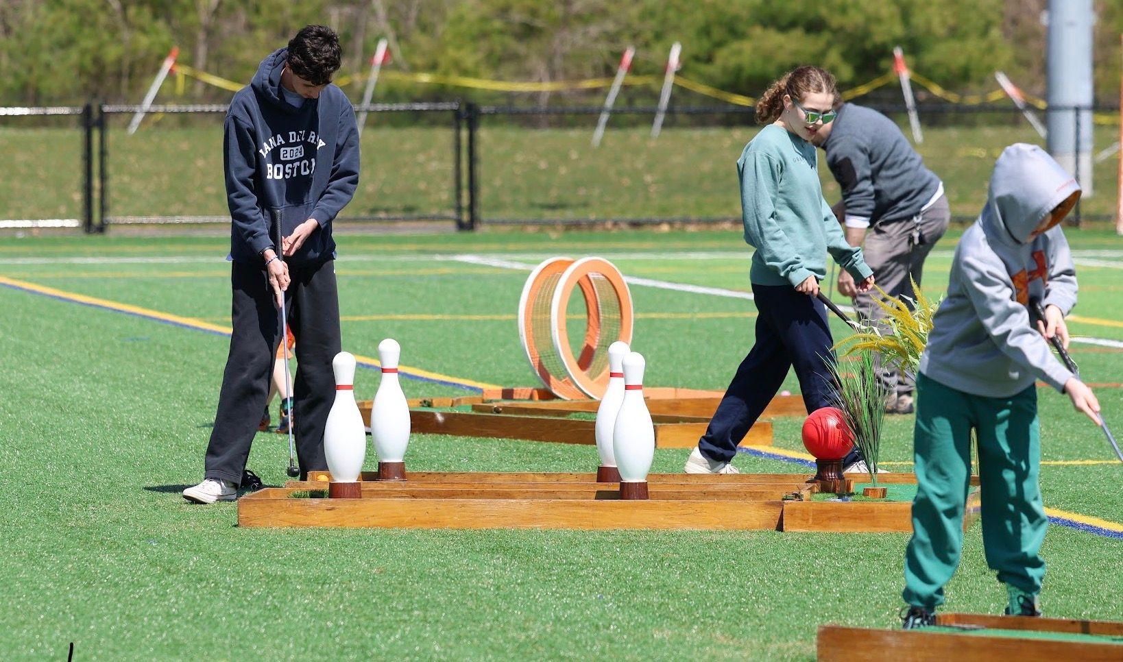 The Lilabean Foundation volunteers playing miniature golf