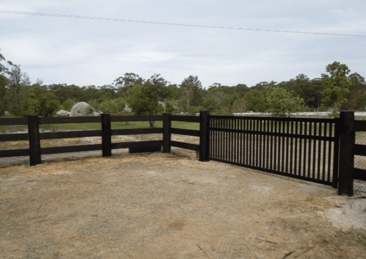 The Fence Men Fencing in Taree