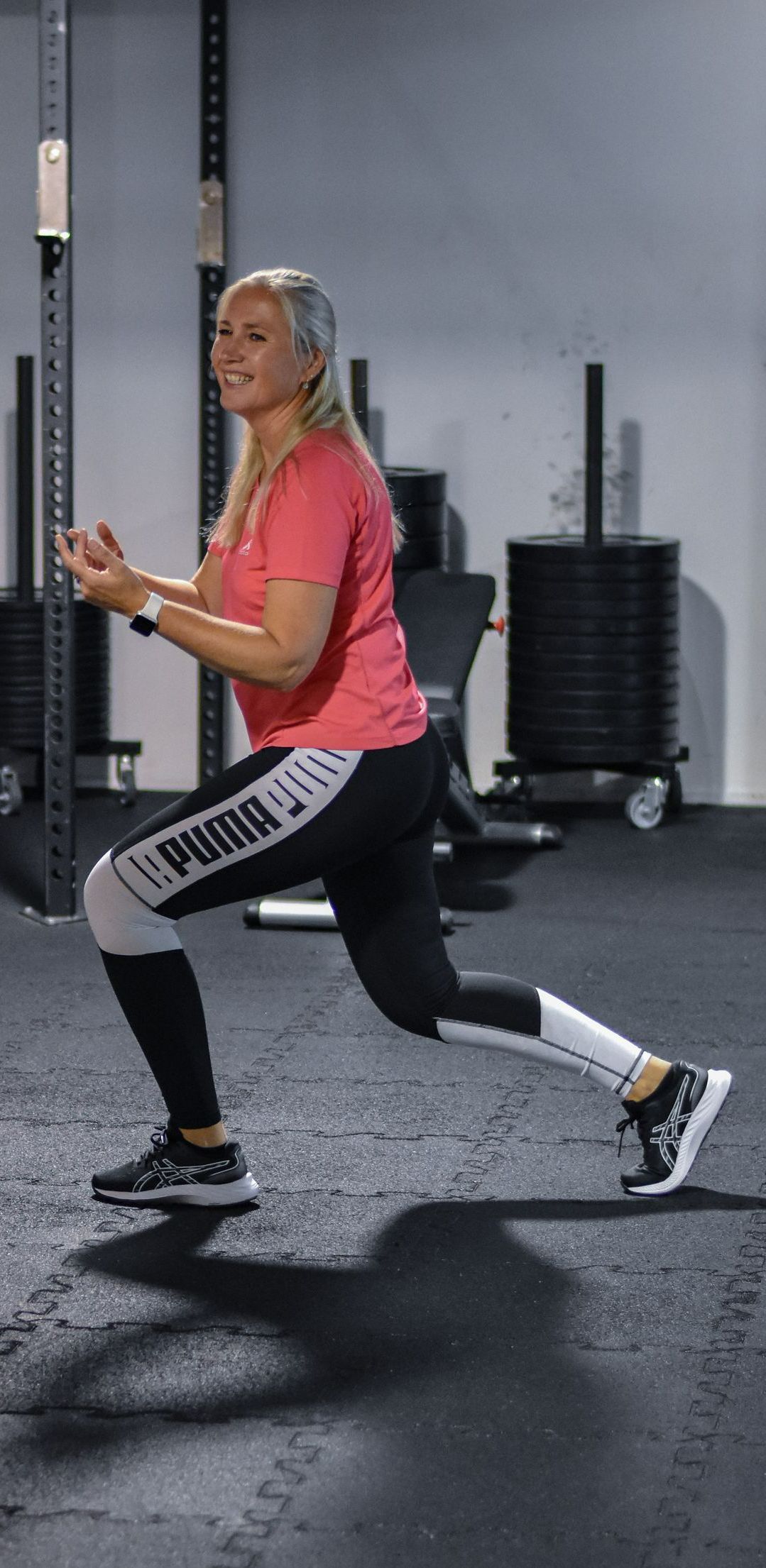 Oefeningen in de sportzaal tijdens medische Fitness