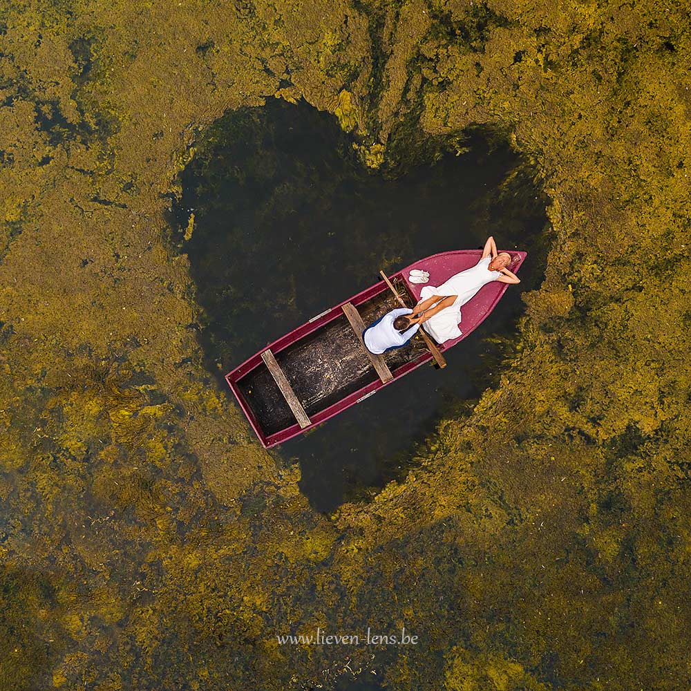 Originele huwelijksfoto huwelijksbootje