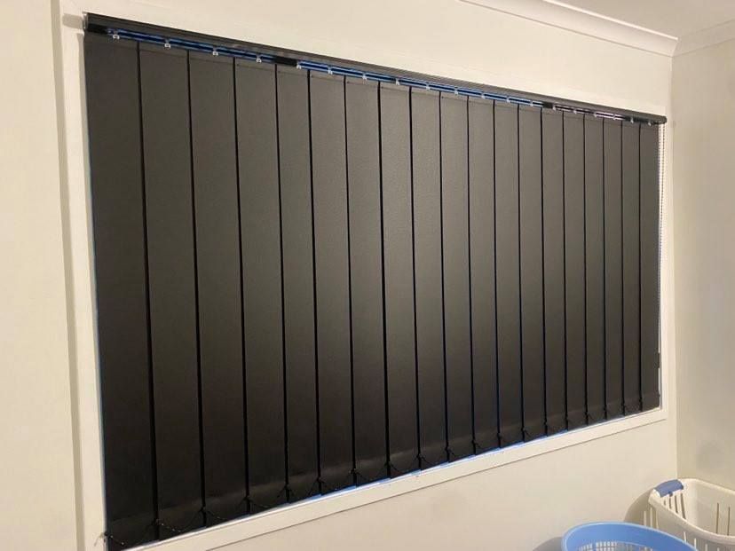 Gallery Gladstone, Qld Advantage Screens & Blinds