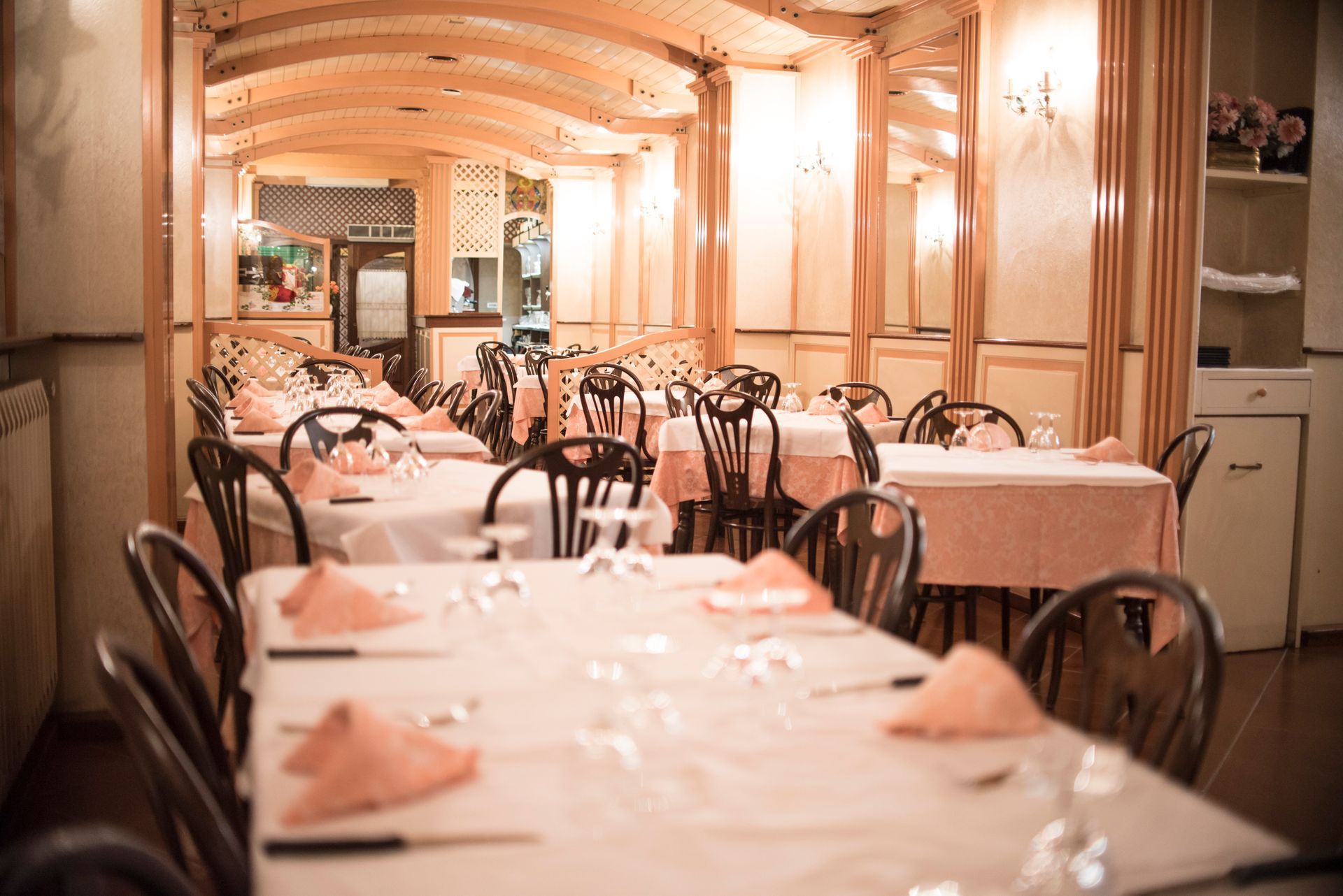 Restaurant room