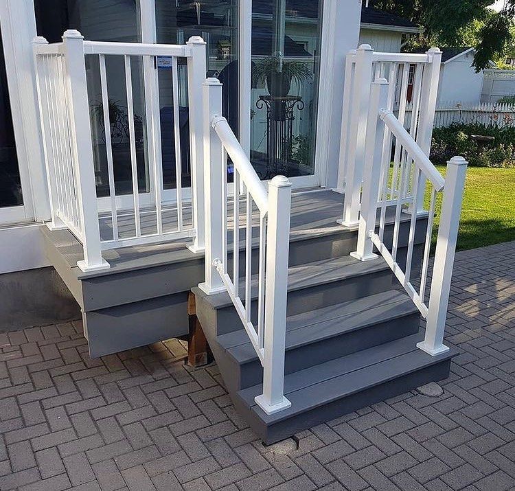 Trex Deck with White Railings