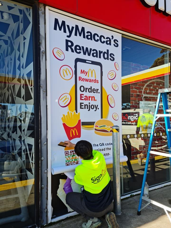 Signs & Sign Writers Tullamarine, VIC Sign Café