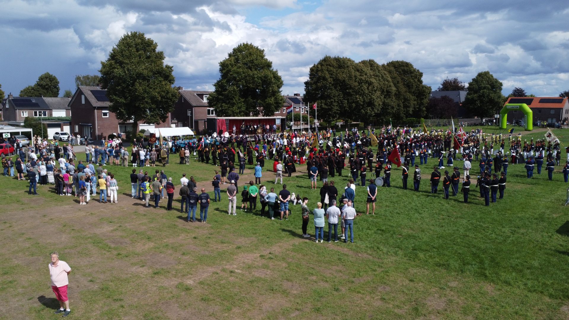 ZONDAG 27 AUGUSTUS: BONDSFEEST