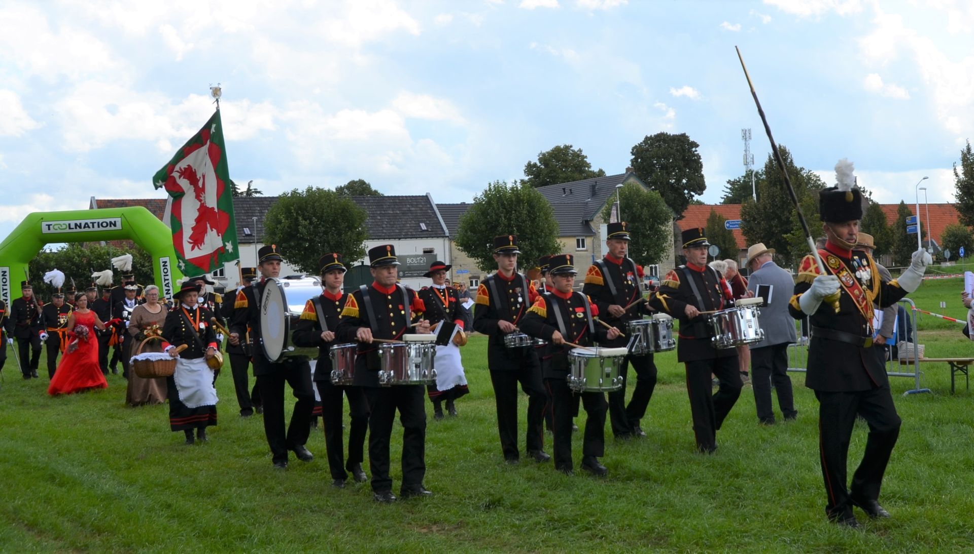 ZONDAG 27 AUGUSTUS: BONDSFEEST
