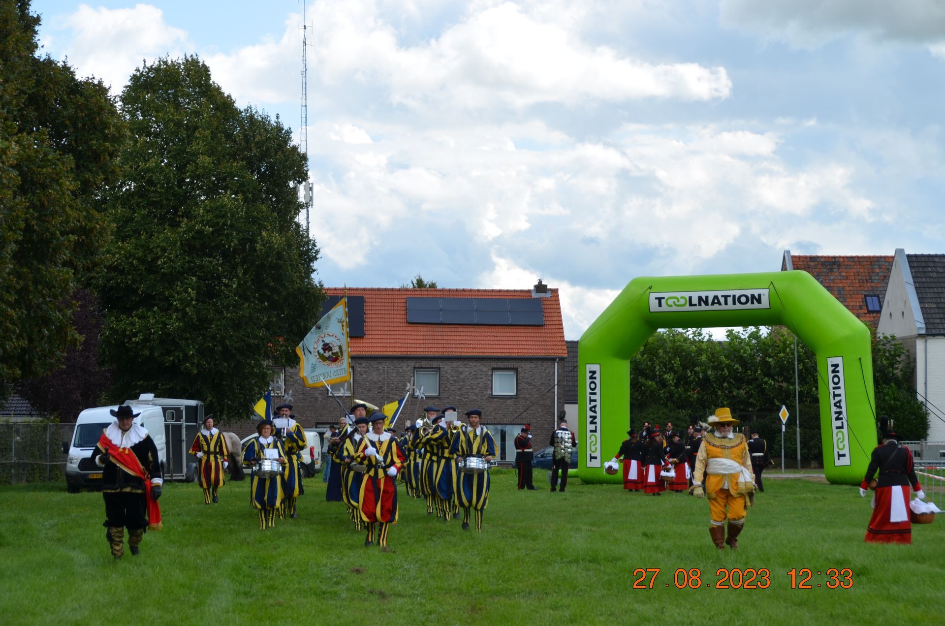 ZONDAG 27 AUGUSTUS: BONDSFEEST