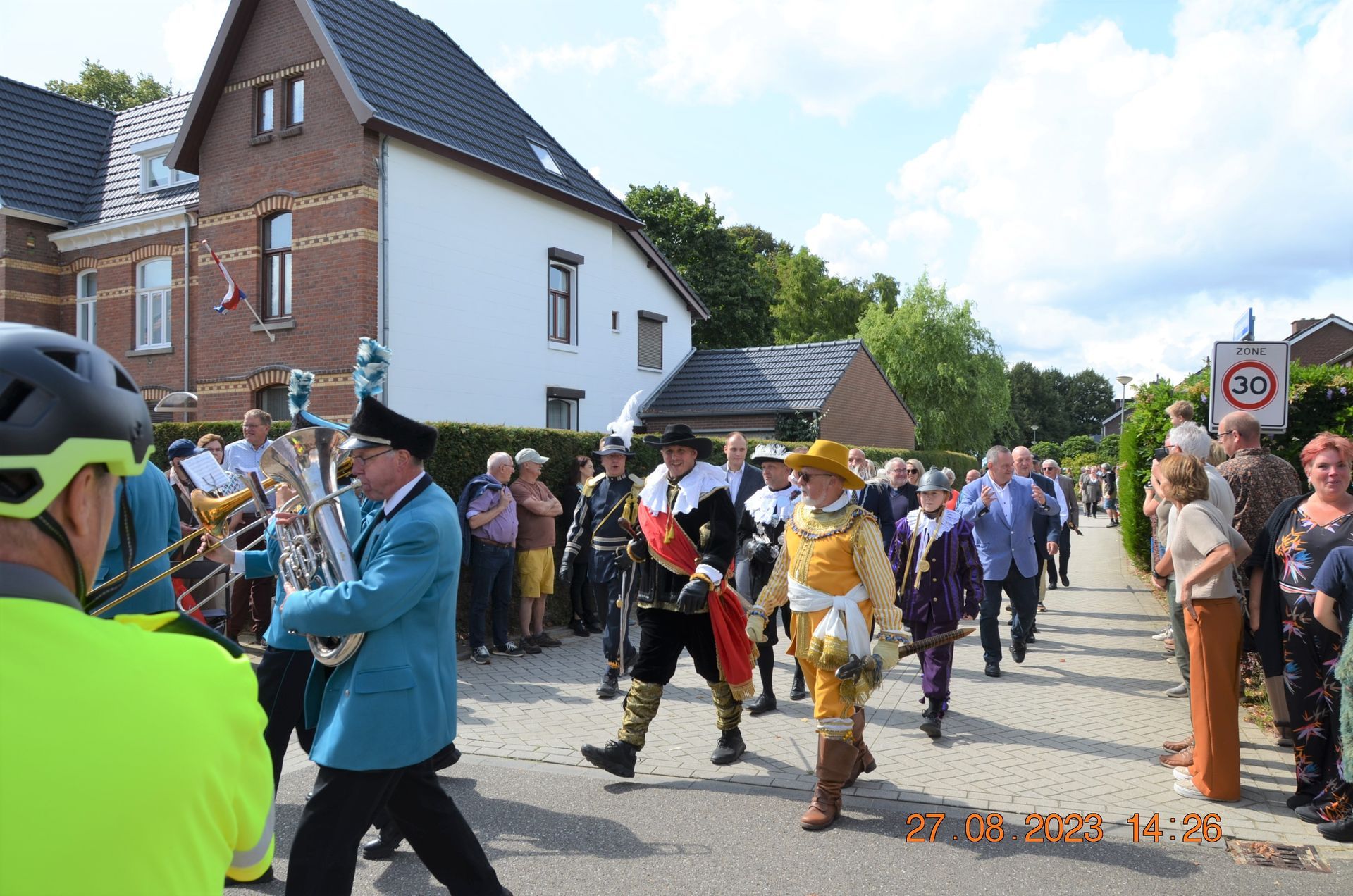 ZONDAG 27 AUGUSTUS: BONDSFEEST