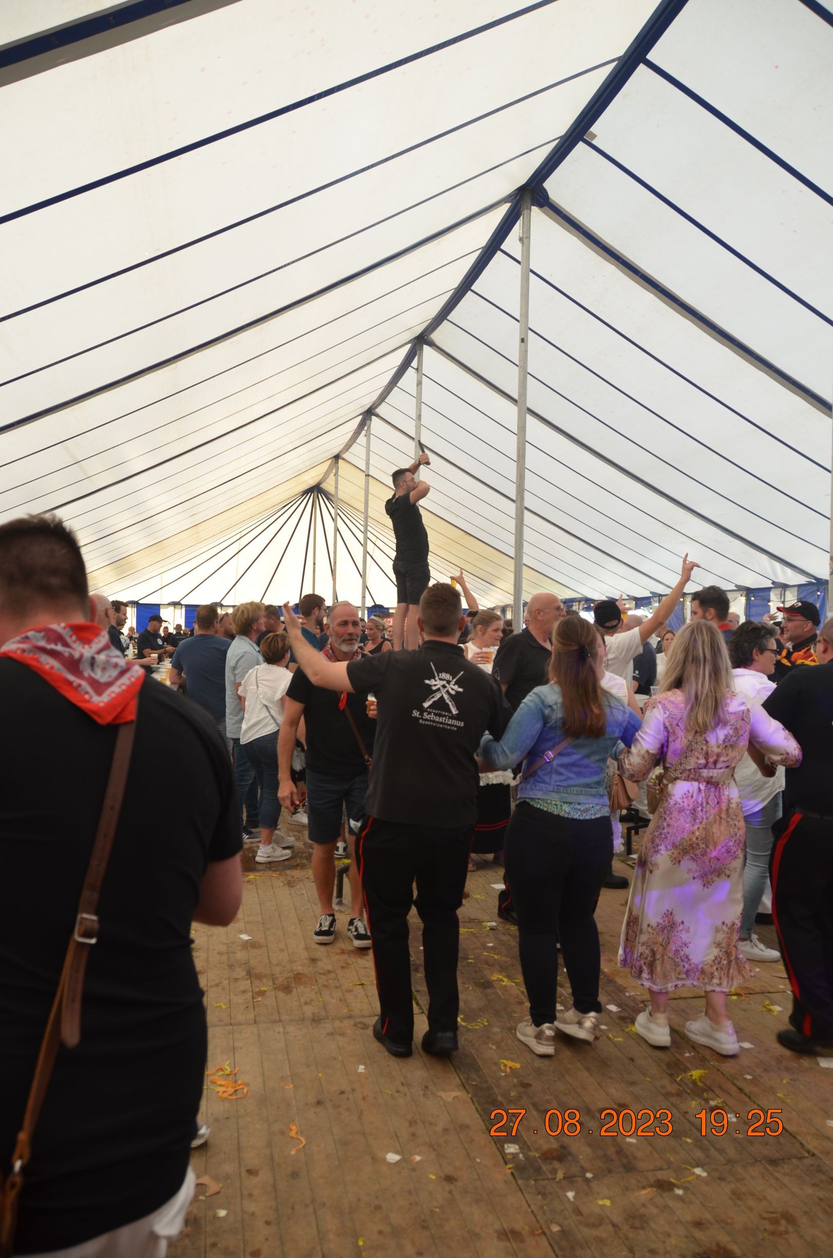 ZONDAG 27 AUGUSTUS: BONDSFEEST