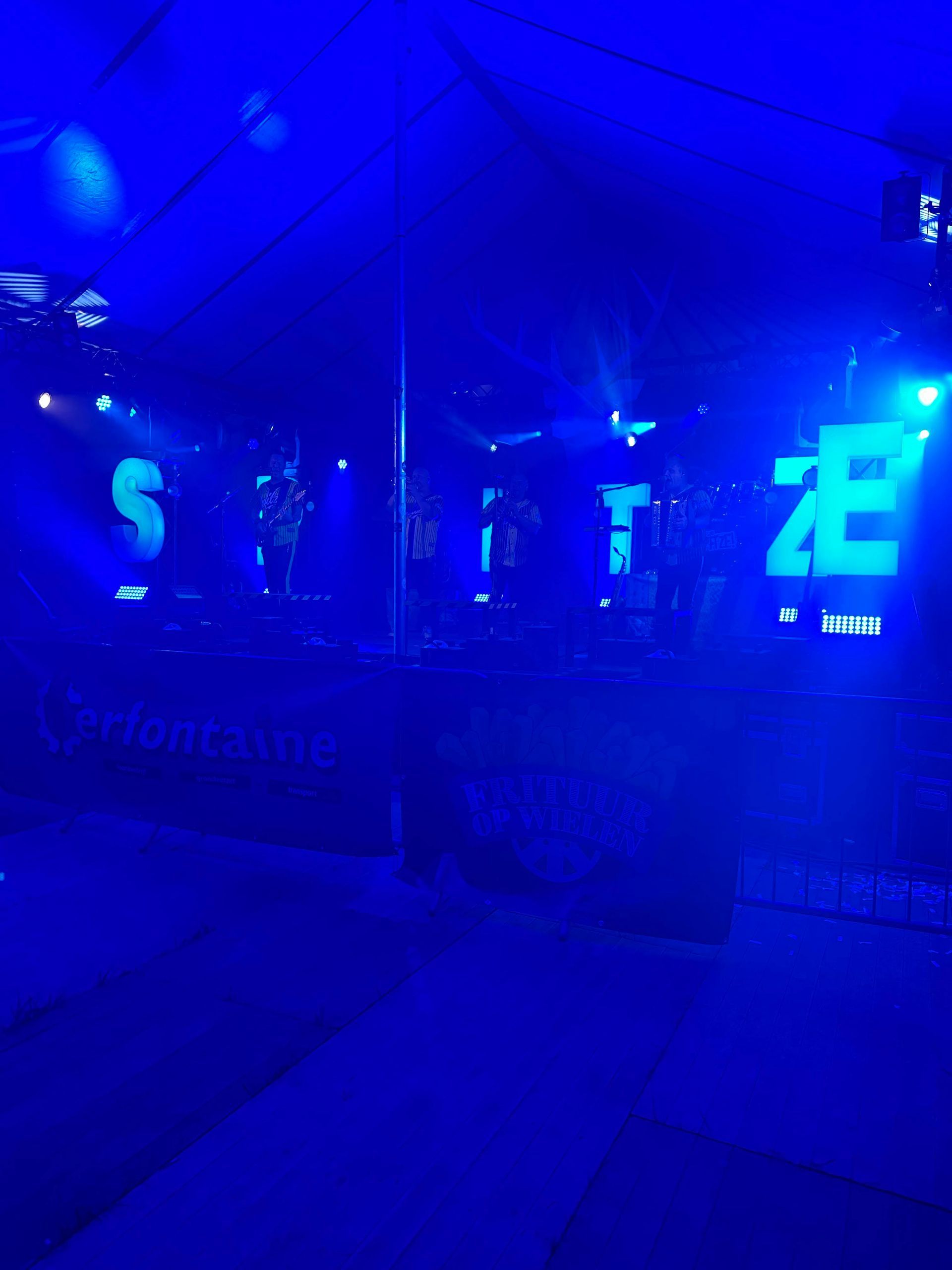 ZATERDAG 26 AUGUSTUS: FEESTAVOND