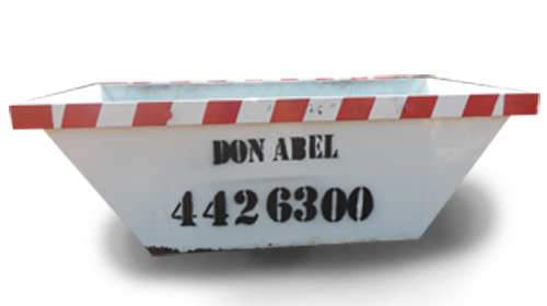 Un contenedor de basura blanco con un borde de rayas rojas y blancas, con la etiqueta 